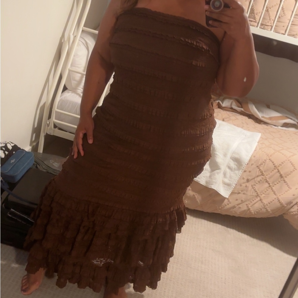 Elegant Brown Strapless Dress